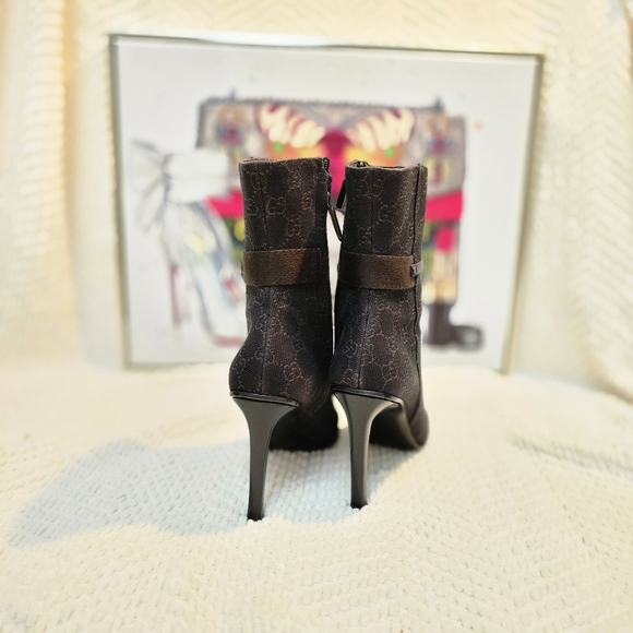 ✅️ SOLD ✅️ Authentic Vintage Gucci x Tom Ford Brown Boots (Orig. Ret $1350) - Picture 7 of 11